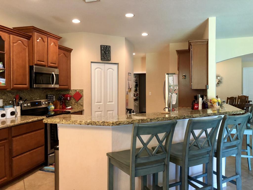 5520 SW Gray Fox Dr