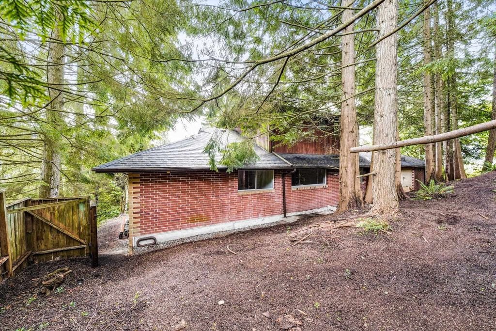 571 Glenross Rd