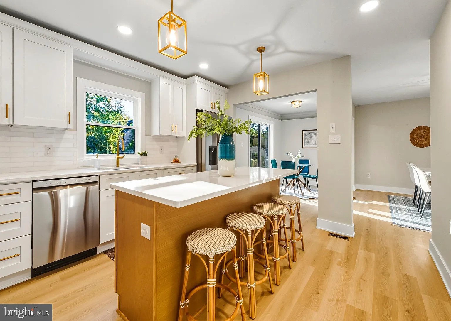 15 Bronwood Dr
