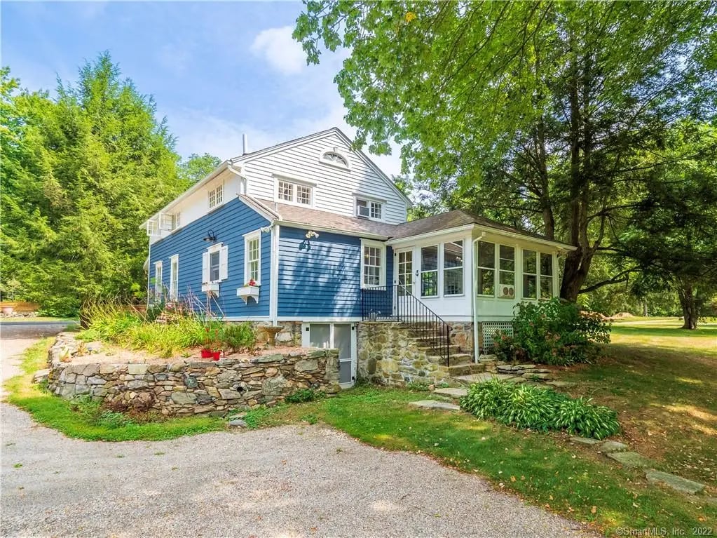 563 Redding Rd