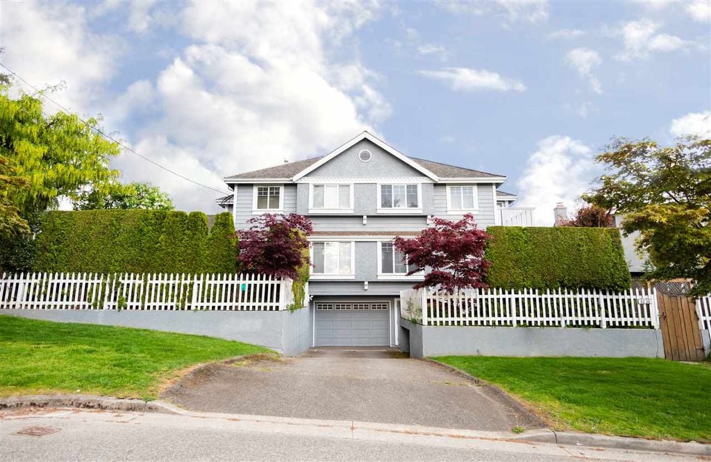 786 W 69th Ave