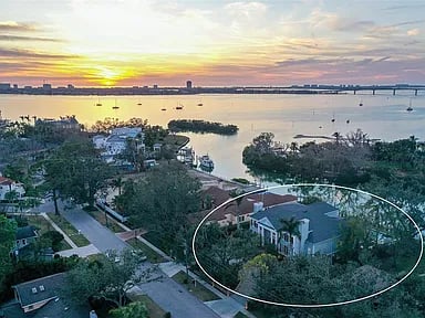 1541 Bay Point Dr