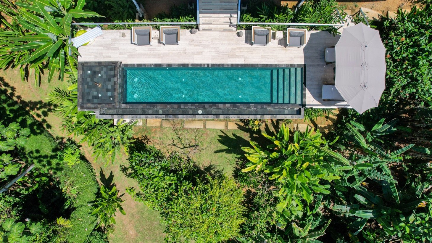 Luxury Retreat in Gated Community with Private Beach Access