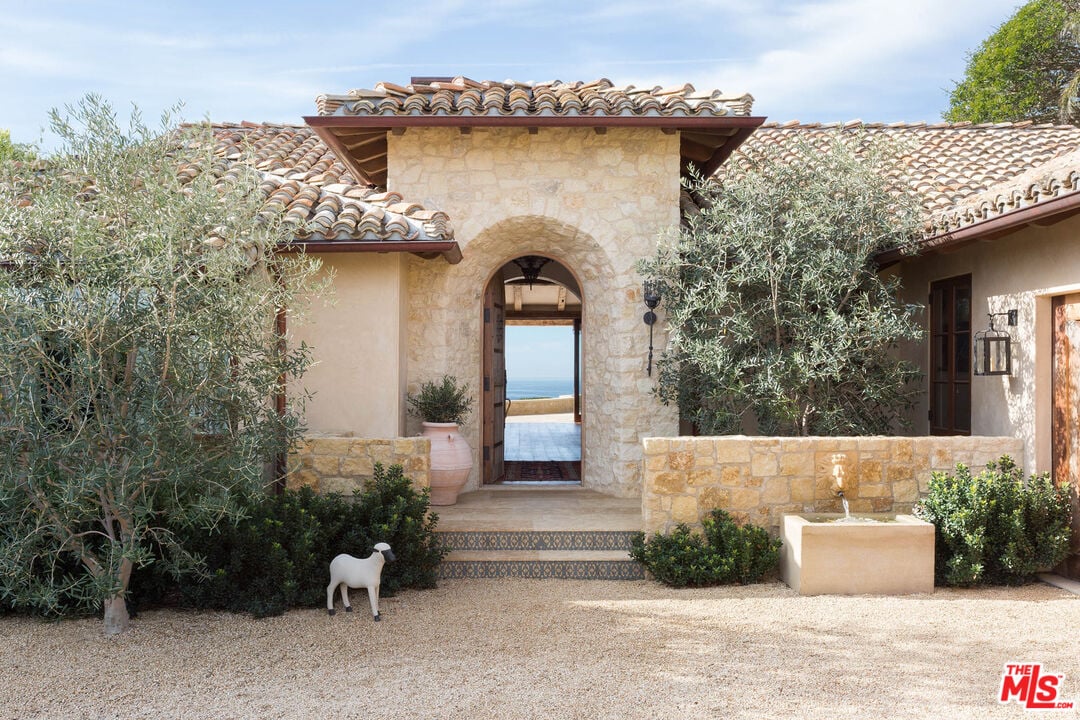 Aurex Estate, Blue Dane Ln, 90265