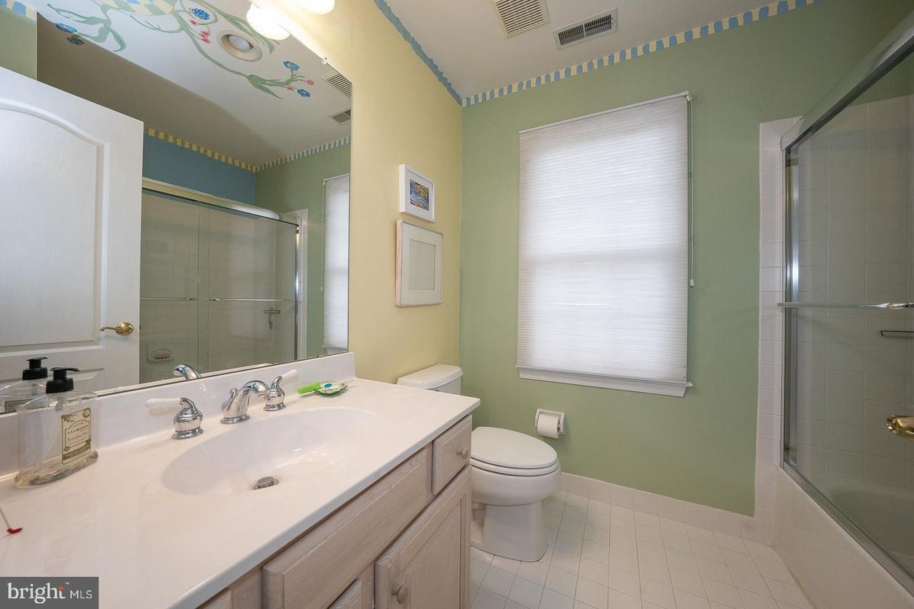 1109 Riverview Ln