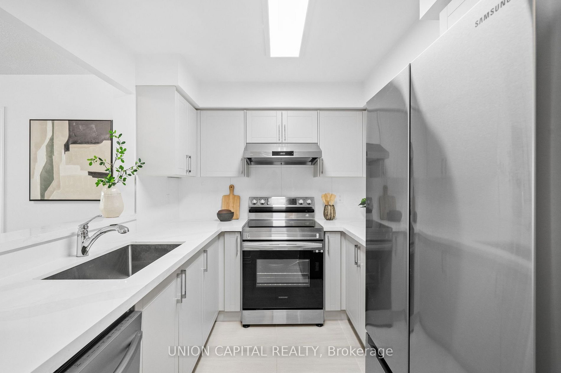 PENTHOUSE LIVING AT YONGE & FINCH