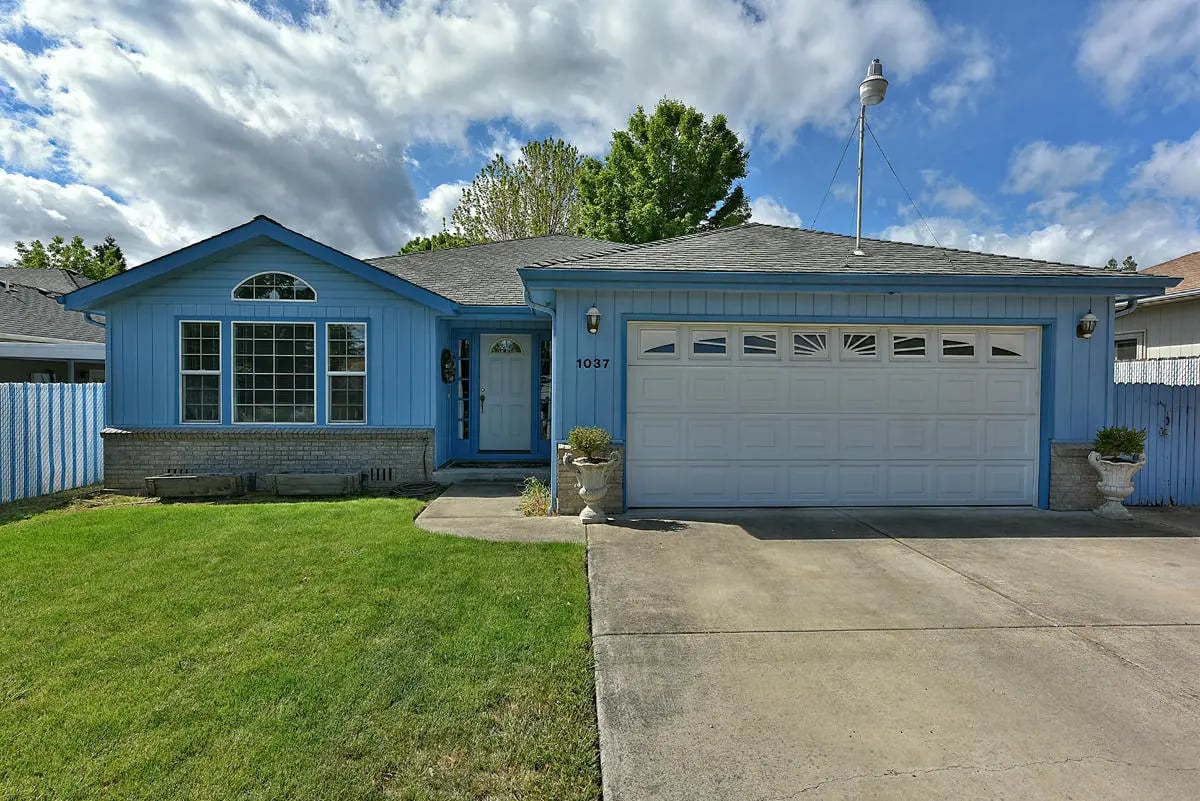1037 Archer Dr