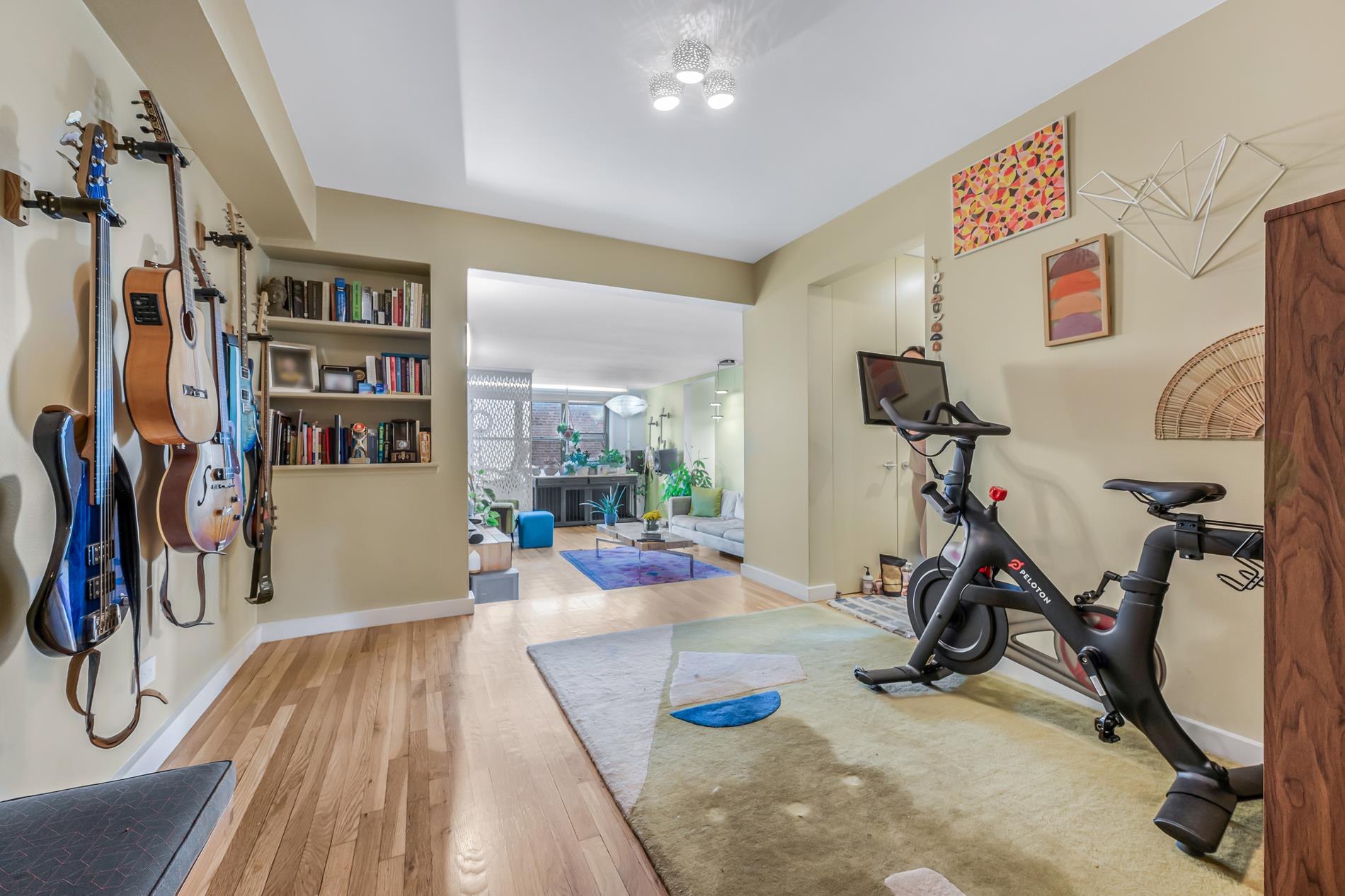 425 East Street #4B