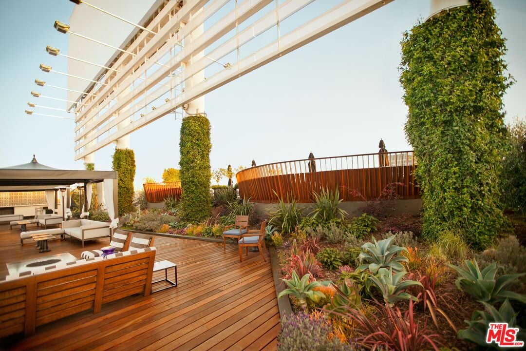 6250 Hollywood Blvd, #9H