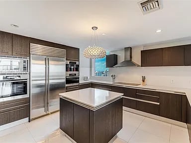 17001 Collins Ave # 2508