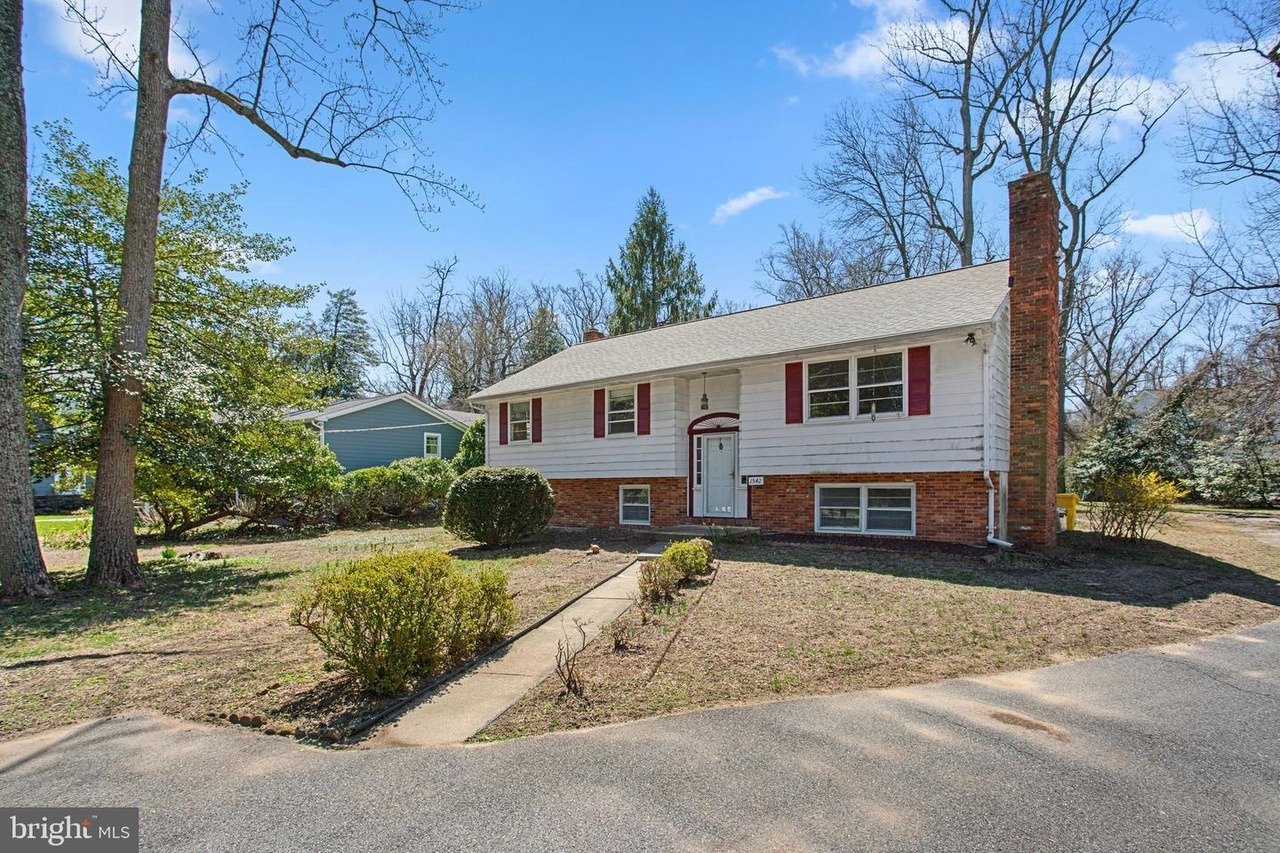 1542 Shipsview Rd