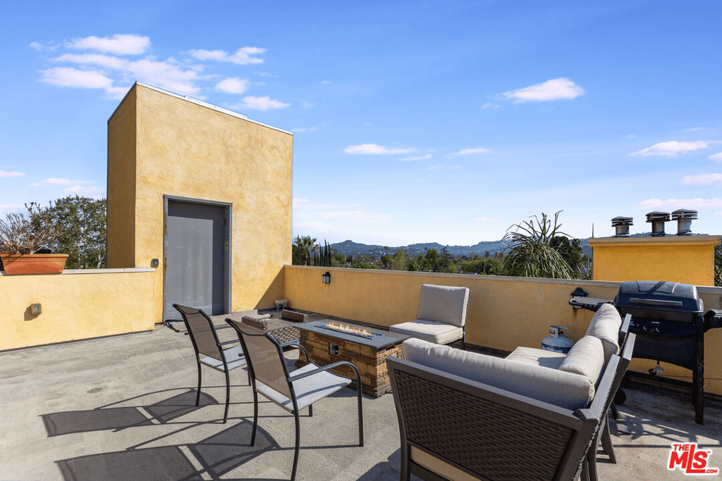 12449 Kling St, #PH1