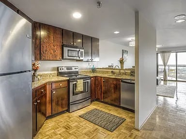 100 Park Ave W #1703