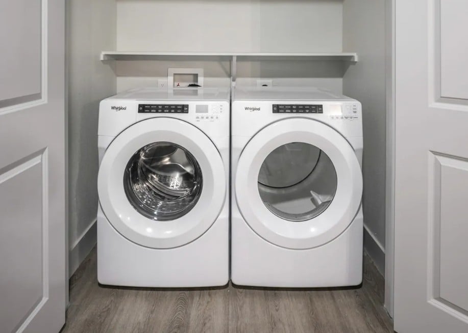 Beautiful 1/1 Georgetown living -ENJOY UP TO 3 MONTHS FREE + $2000!