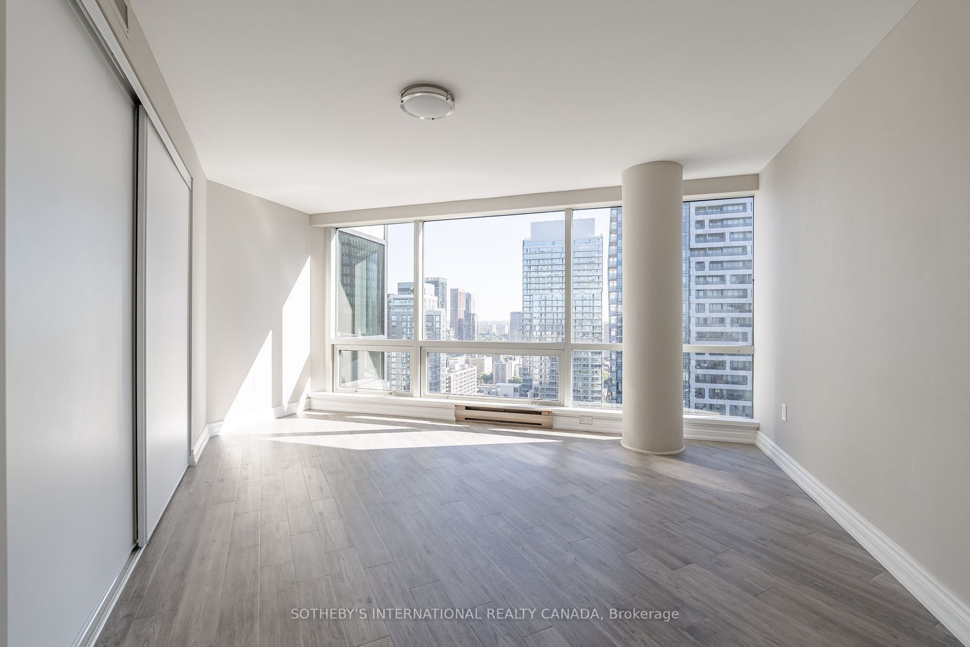 PENTHOUSE IN THE SKY