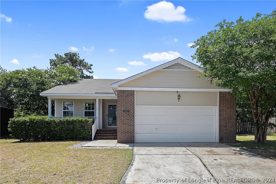 4512 Davenport Dr