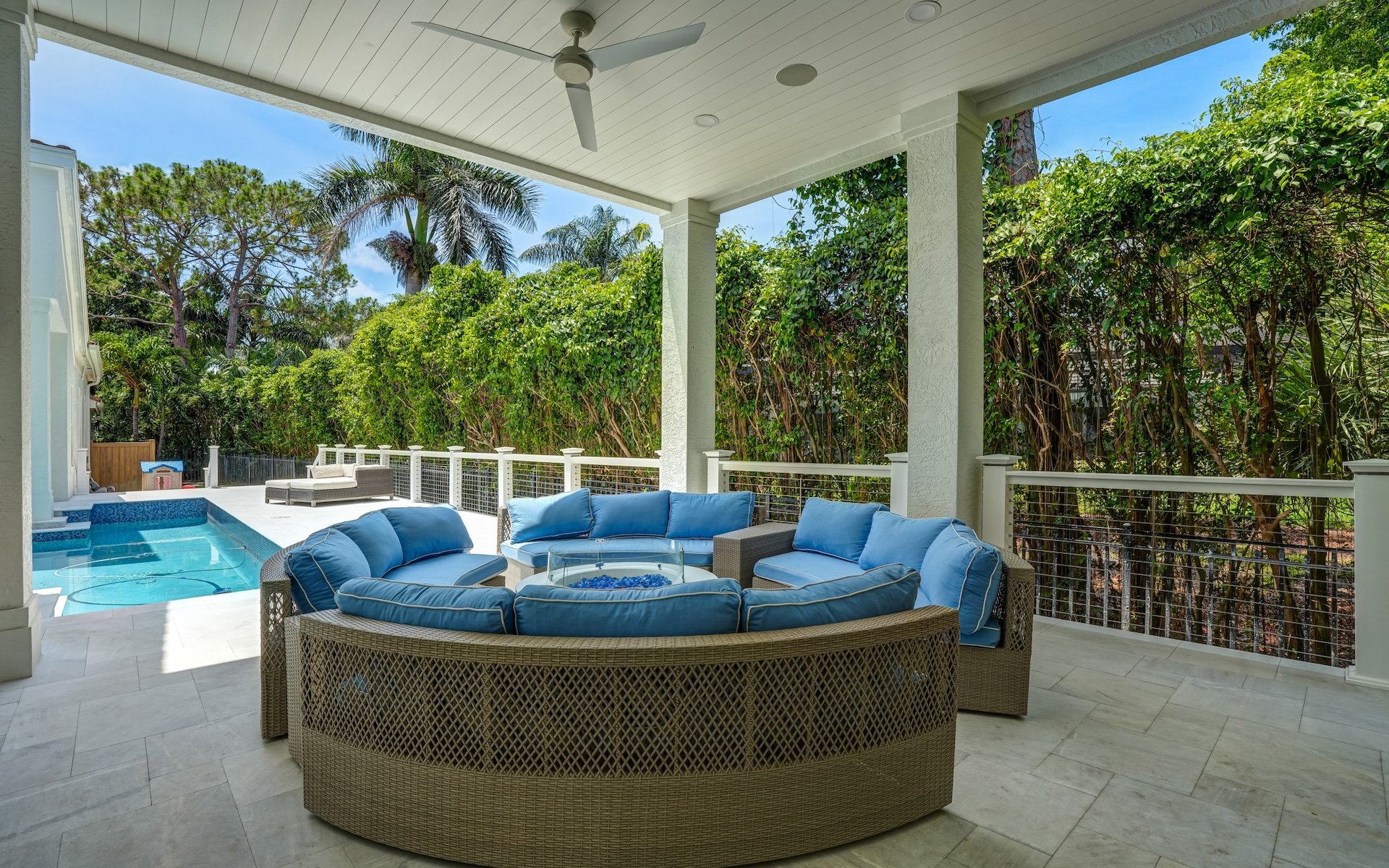 7562 Cordoba Cir