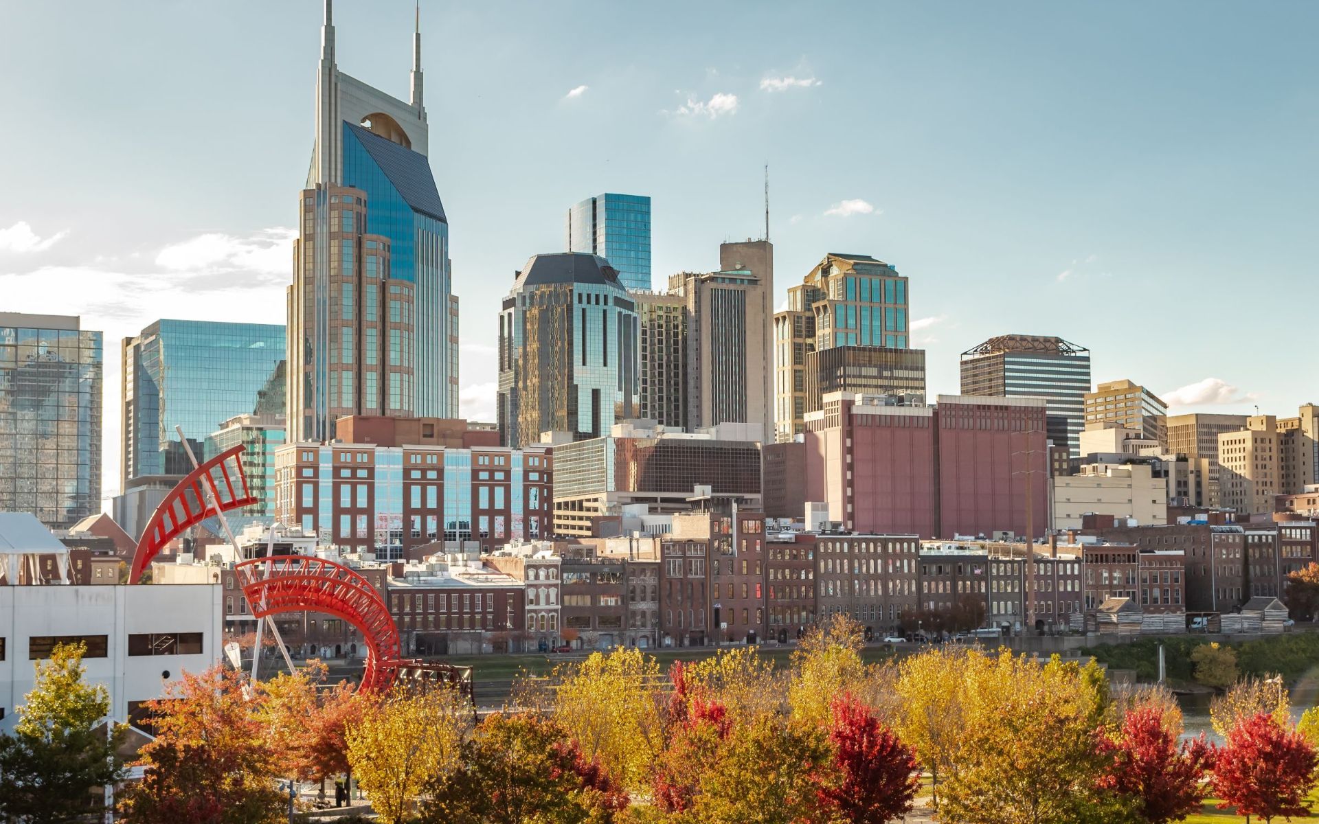 Nashville Tennessee skyline neighborhoods and city lifestyle