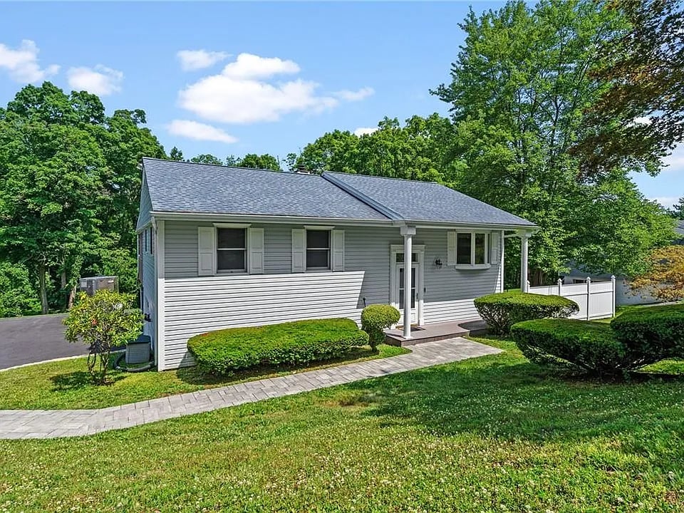 46 Perch Dr