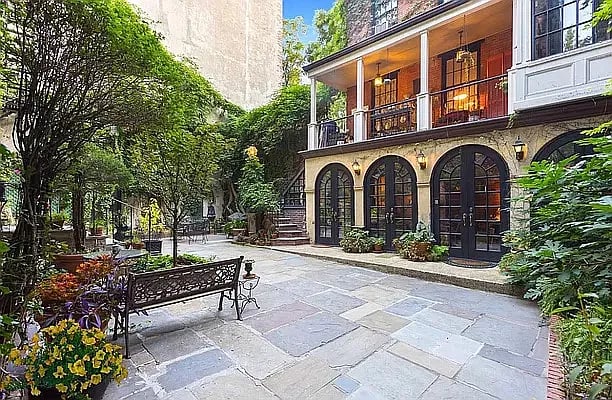 420 West 46th St #A1