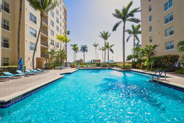 Flagler Pointe Downtown WPB Condos