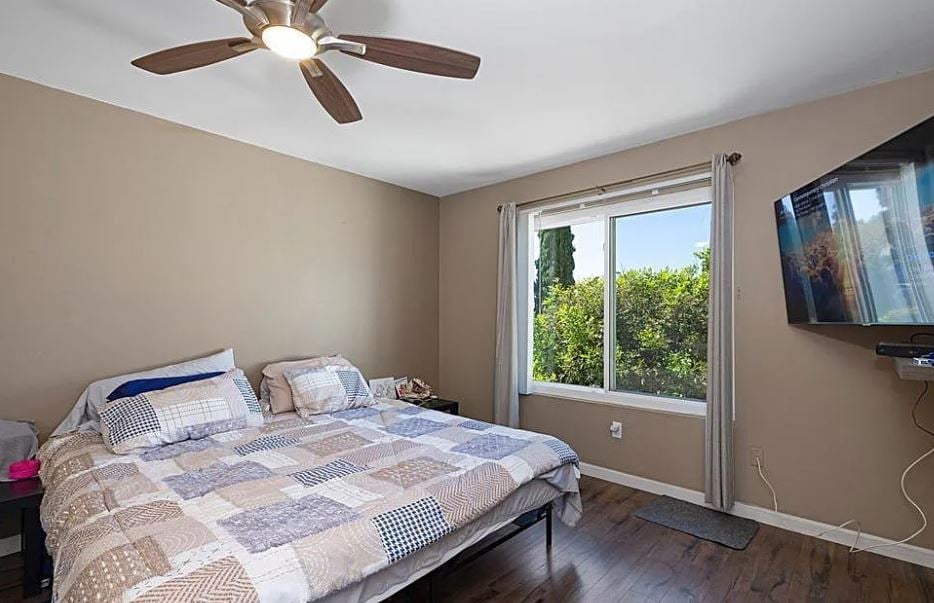 5676  Chateau Dr San Diego, CA