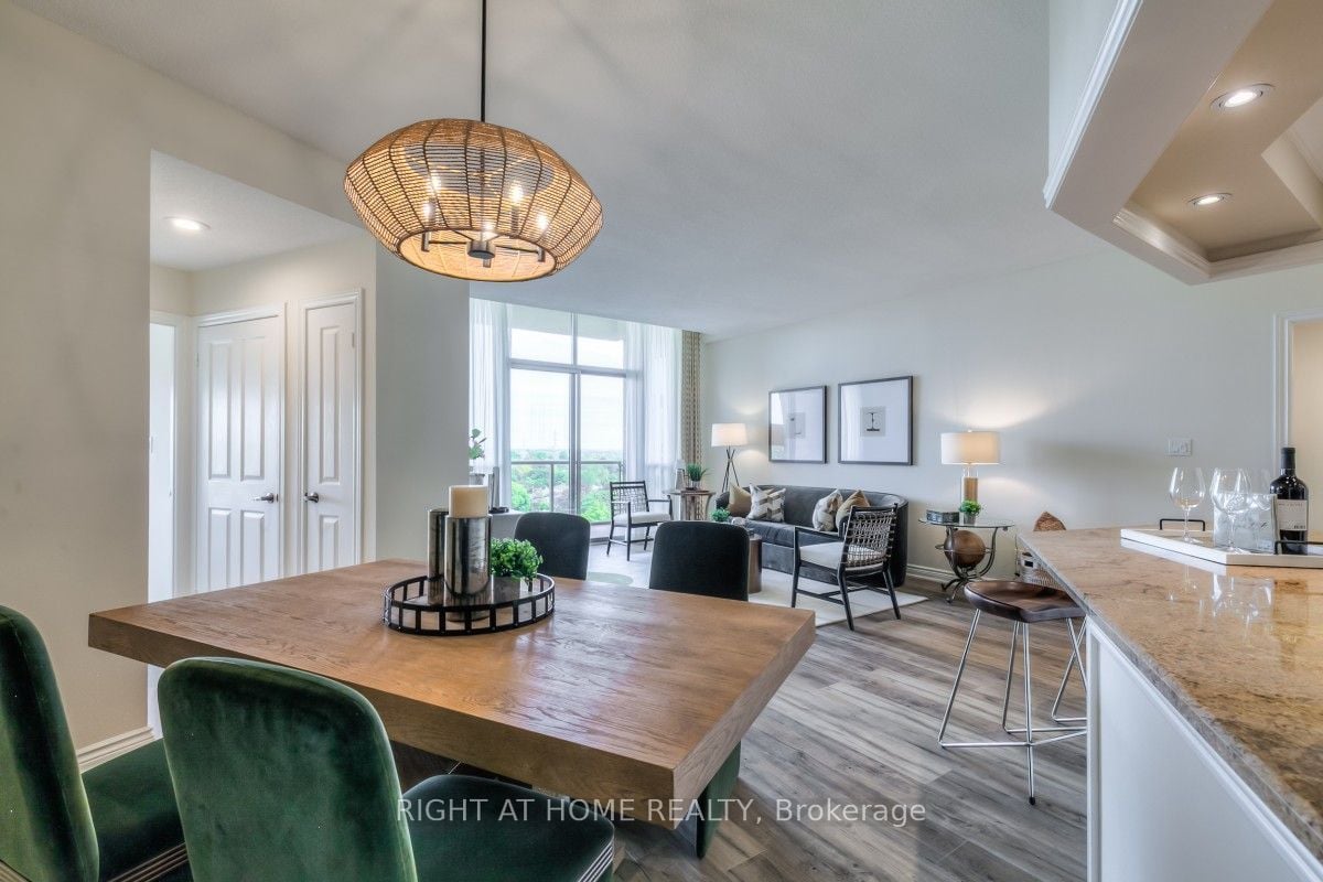 PALACE GATE PENTHOUSE 