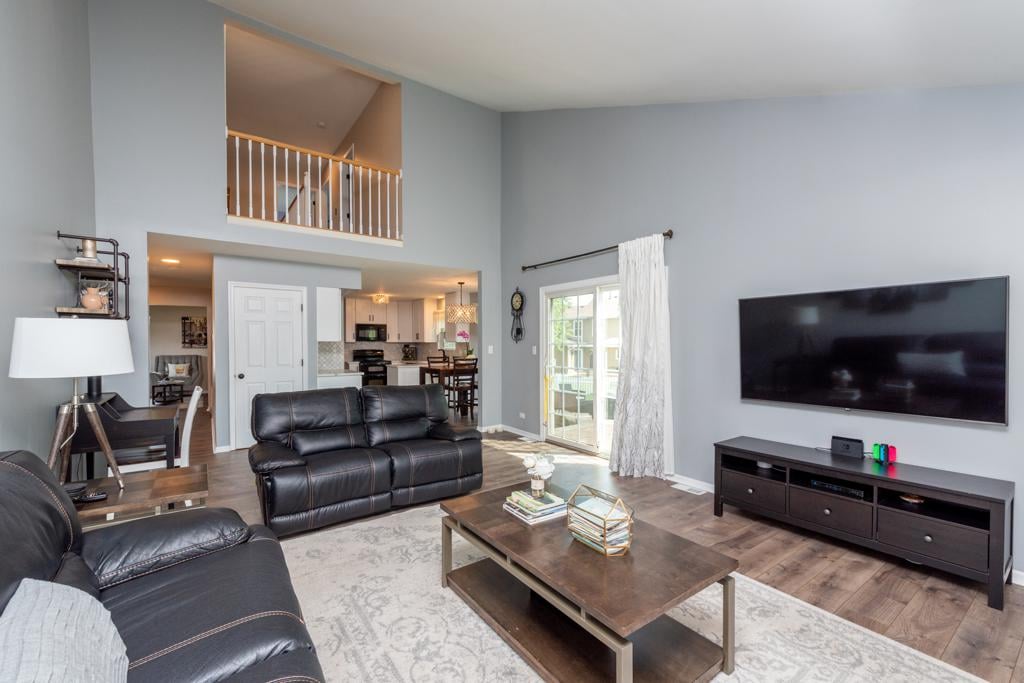 9 Horseshoe Ct