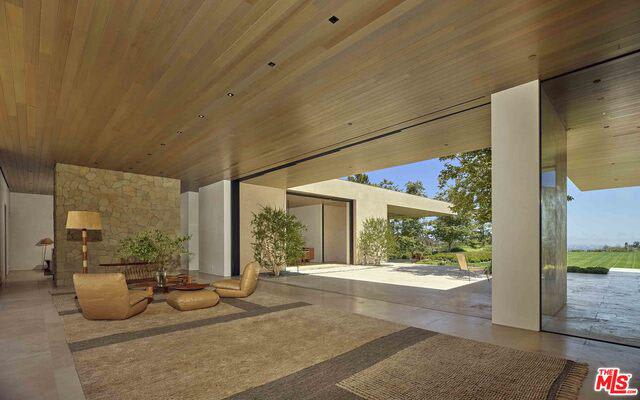 Brentwood Modern by Noah Walker AIA