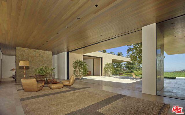 Brentwood Modern by Noah Walker AIA