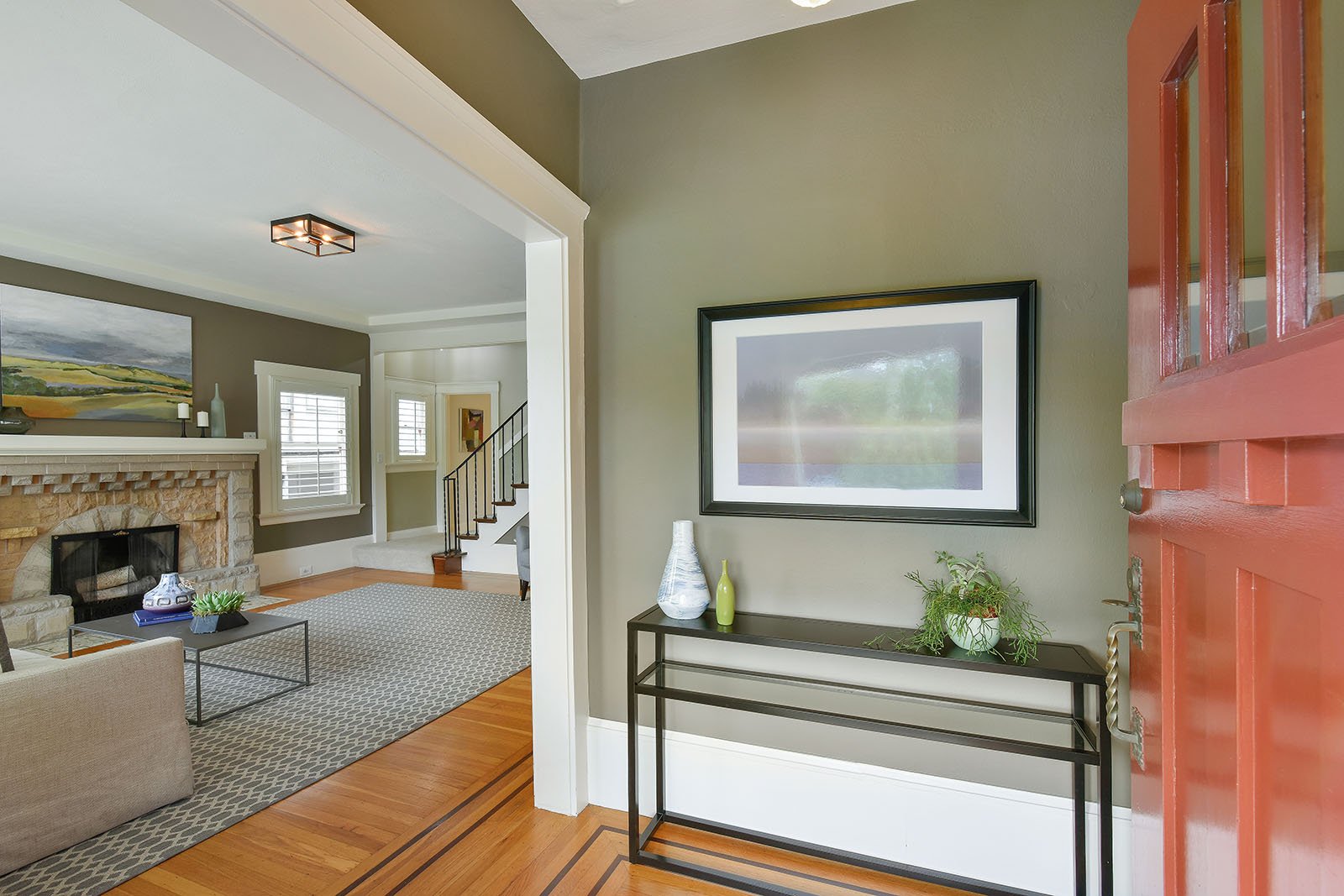 4026 Lakeshore Ave.
