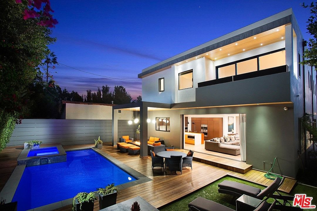 Pristine Opulent
