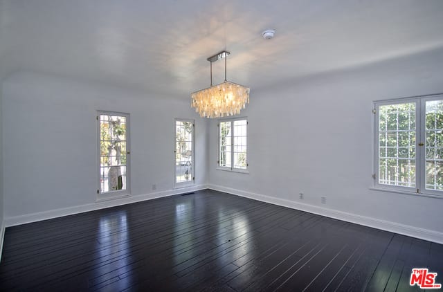 246 S Mansfield Ave