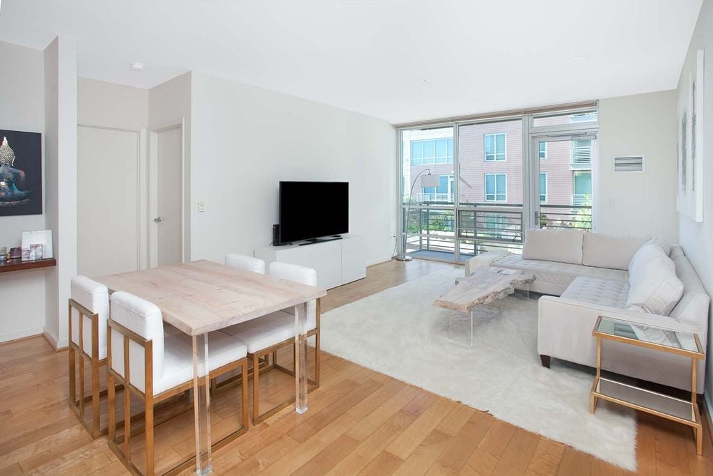 Park Terrace 325 Berry St, #425
