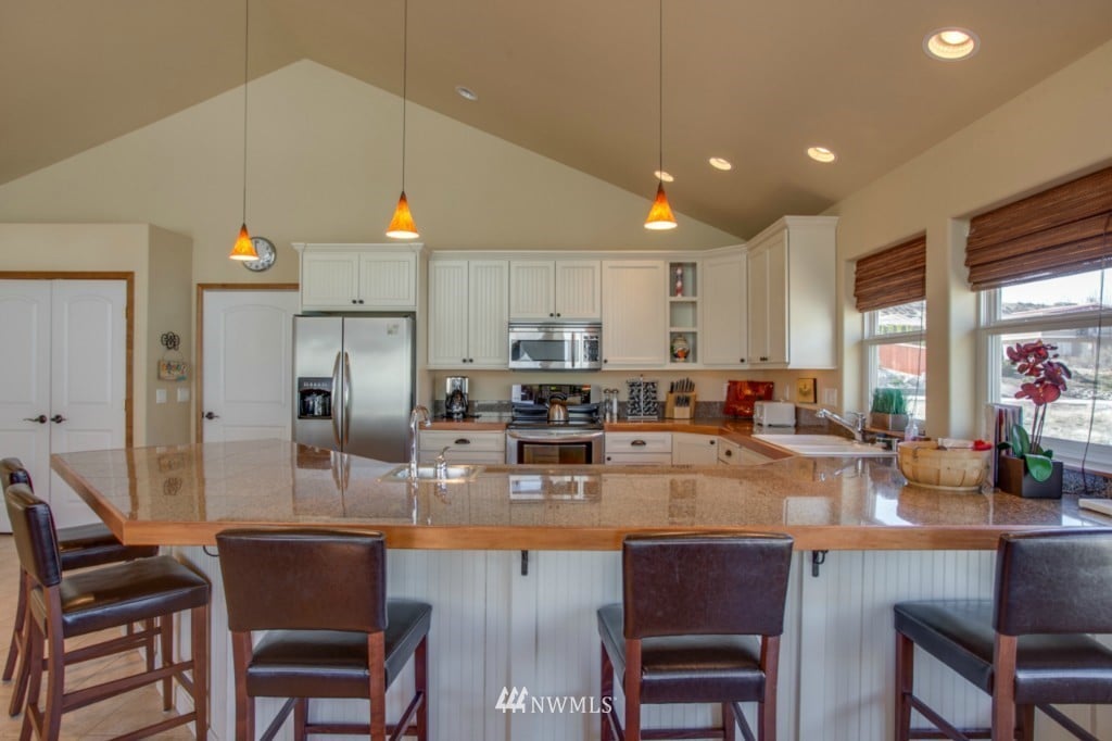 101 W Marine View Pl