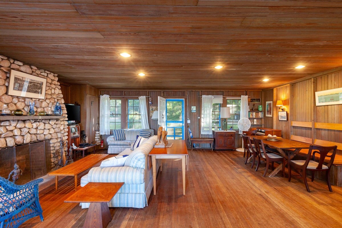 Martha's Vineyard Waterfront Retreat