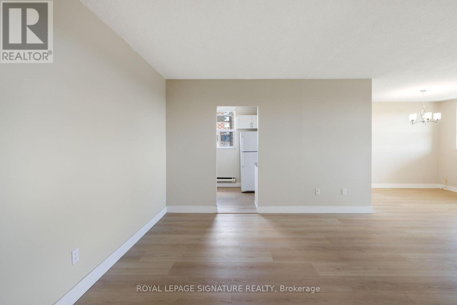 PH5-2130 Weston Rd