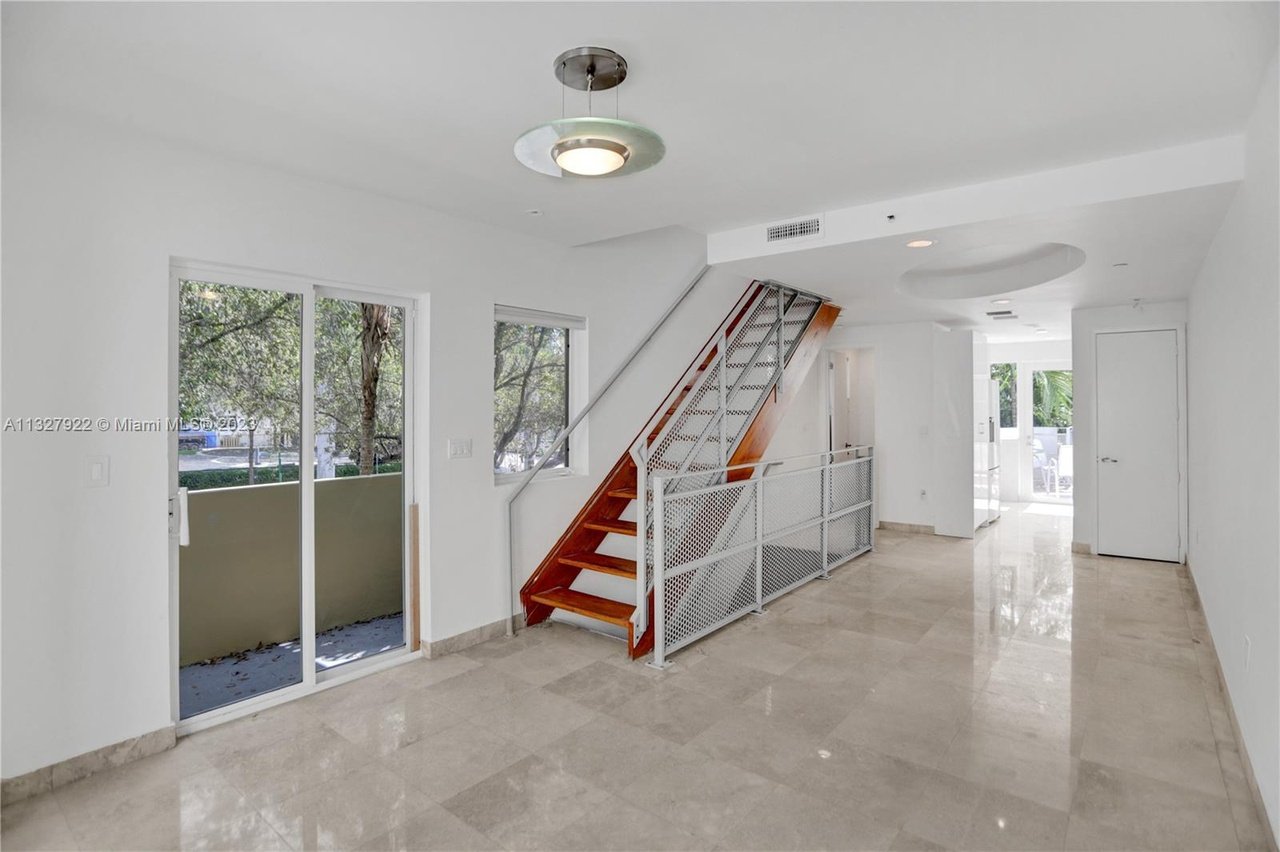 200 Washington Ave #15