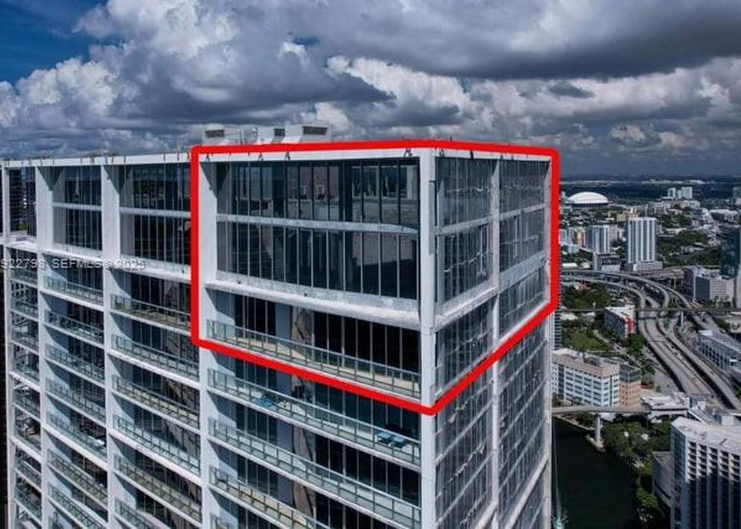 465 Brickell Ave #5701