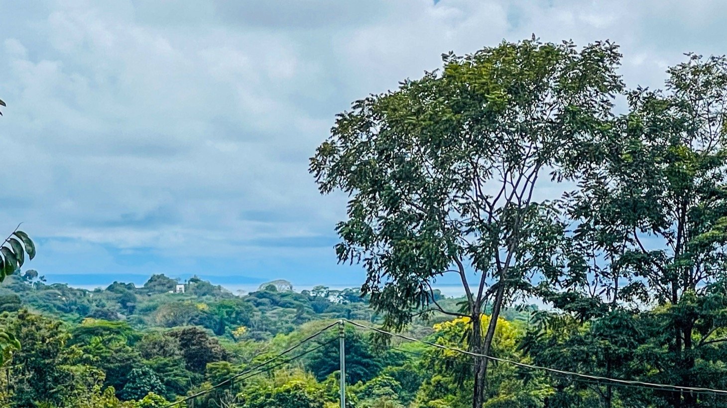 House for Sale in Ojochal, Costa Rica – Traditional Charm on 2.75 Acres