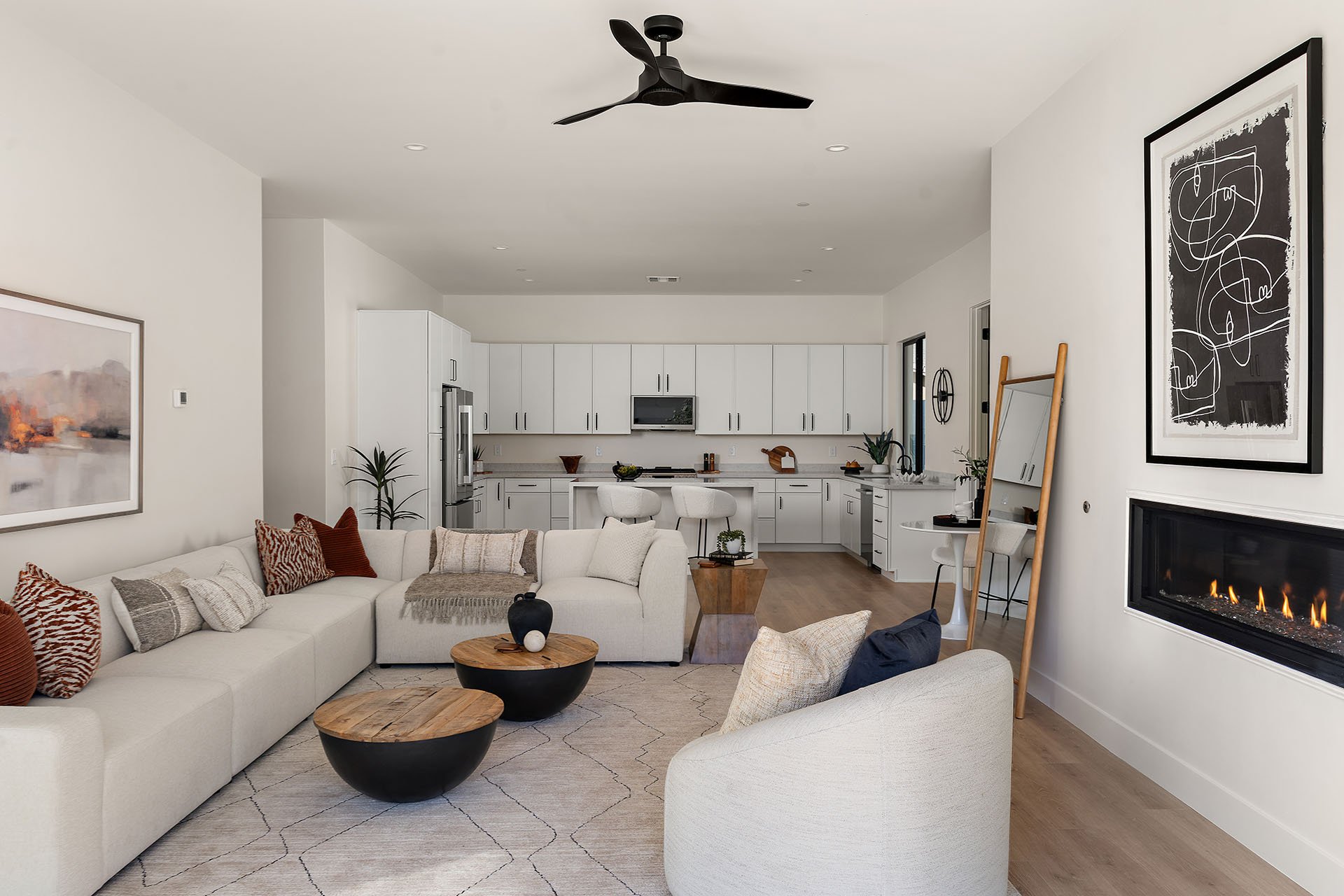 12612 E MOUNTAIN VIEW Road