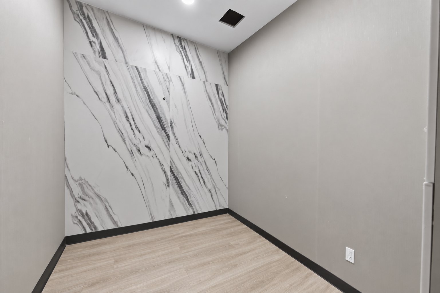 55 W 38th St, New York, NY 10018