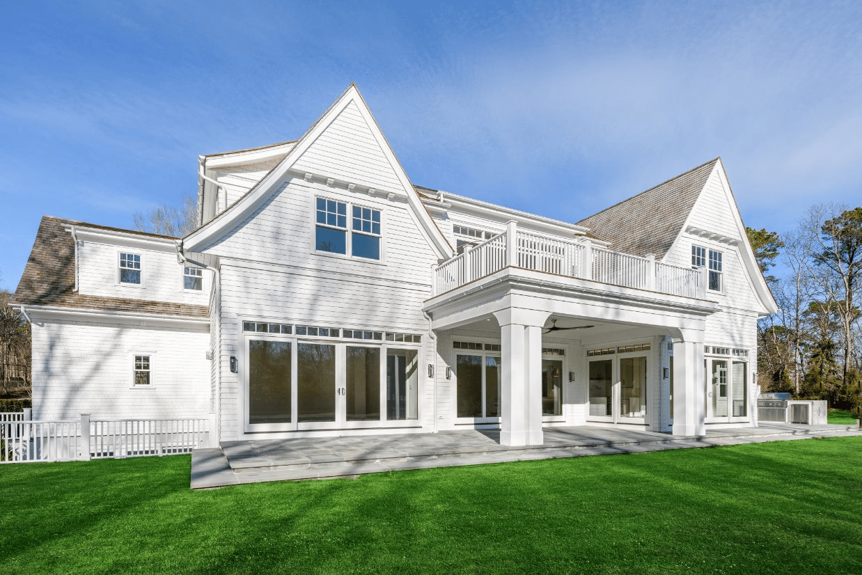 428 Edge of Woods Rd