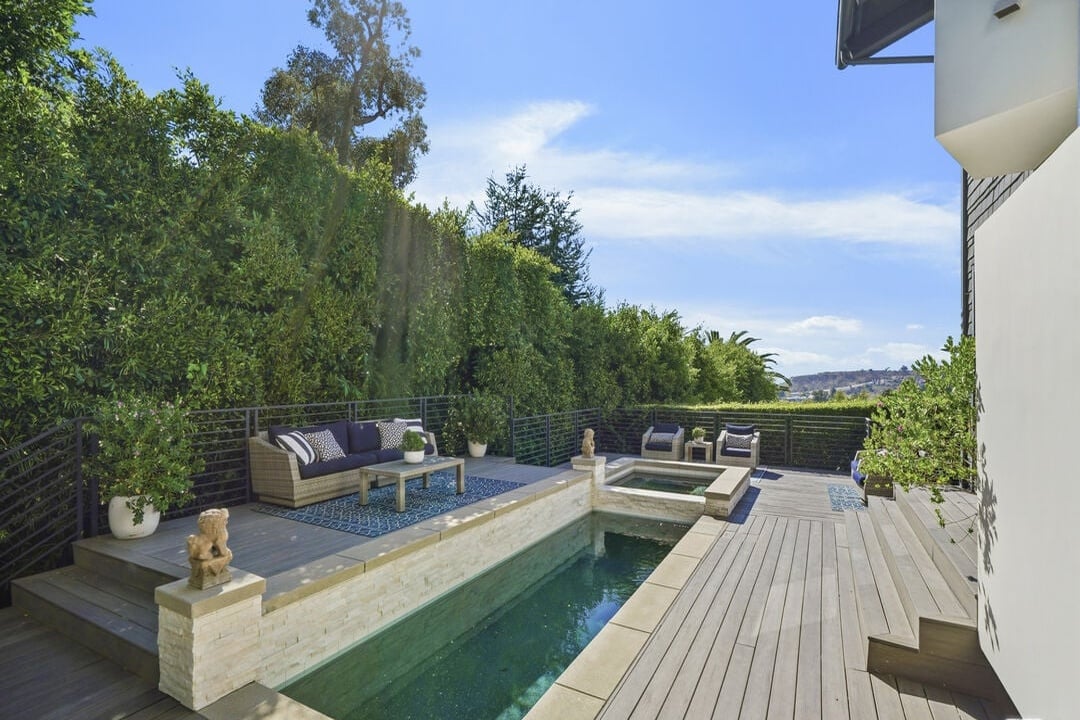 Solis Vista, Serra Rd, 90265