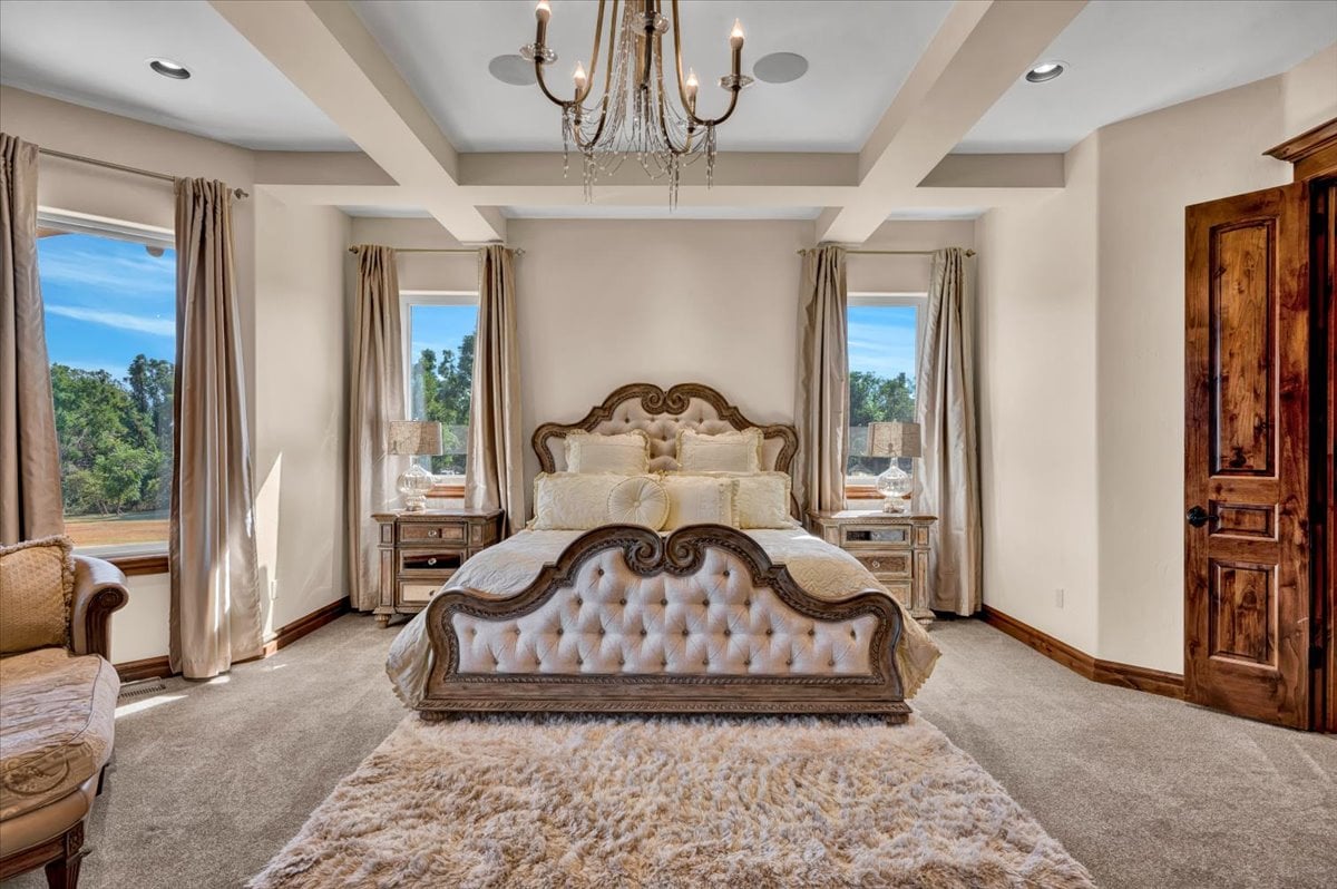 Casa Bella Estate – A Masterpiece of Luxury & Elegance in Mustang, Oklahoma - Wyatt Poindexter - The Agency 