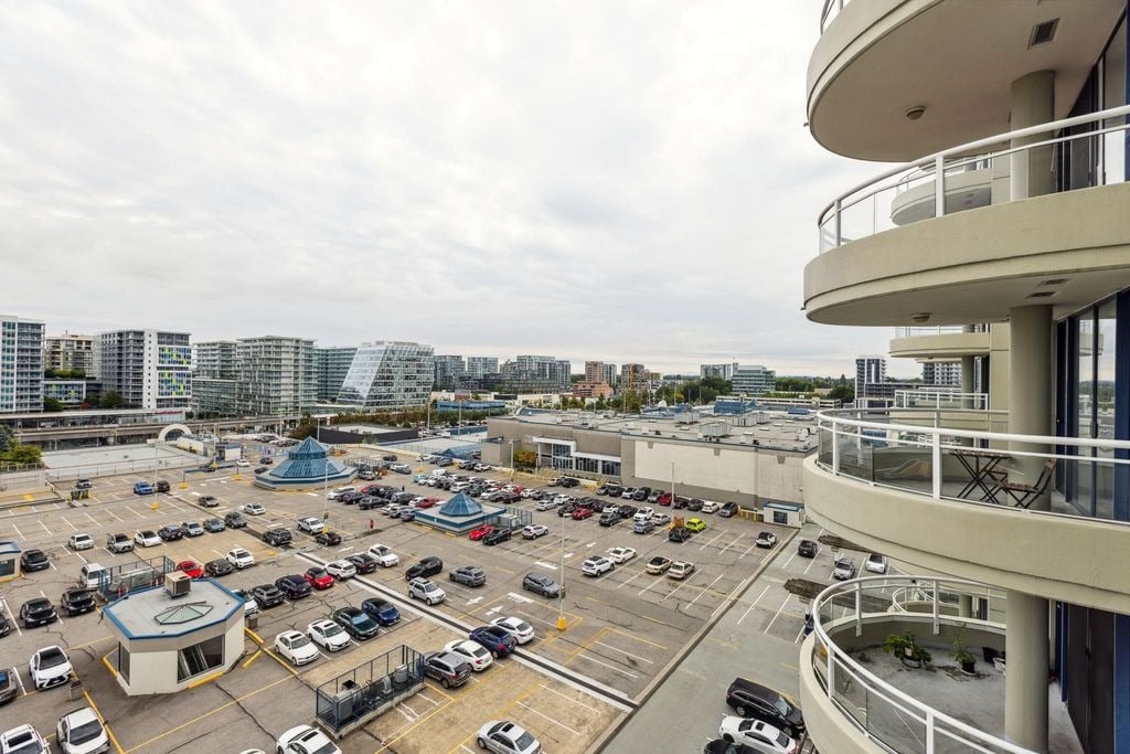 6088 Minoru Blvd, #1003