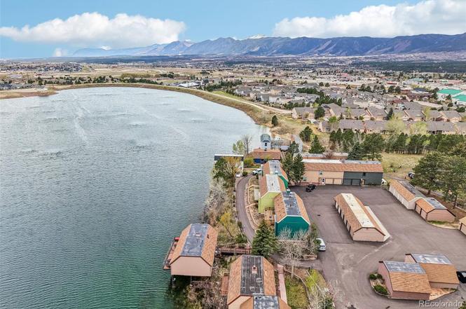 Lake Woodmoor Investor Special – Rare 1-Bed Lakeside Townhome with Huge Upside