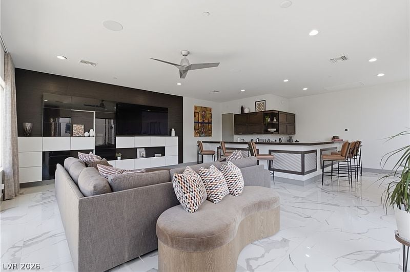2790 La Bella Ct