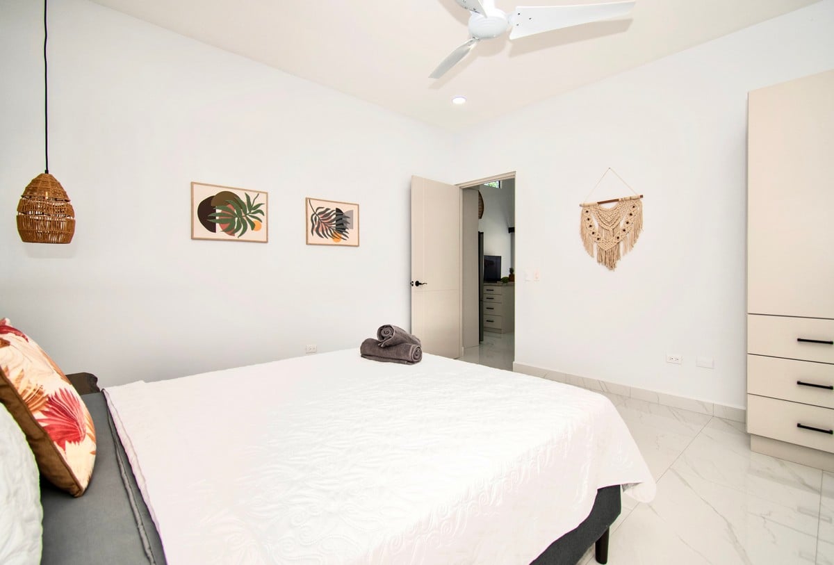 0.14 ACRES – 3 Bedroom Newly Built Modern Home Pool, Privacy, Only 5min Walk to the Beach!!!!