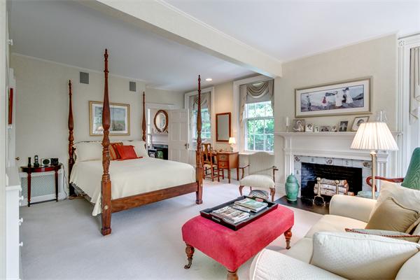 6 Mystic Valley Pkwy